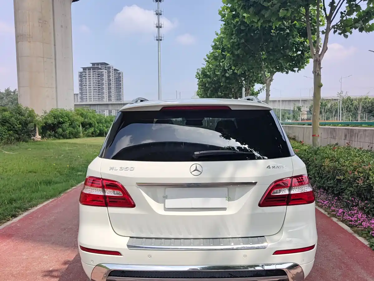 Mercedes-Benz M-Class 2012 Model ML 350 Luxury фото 6