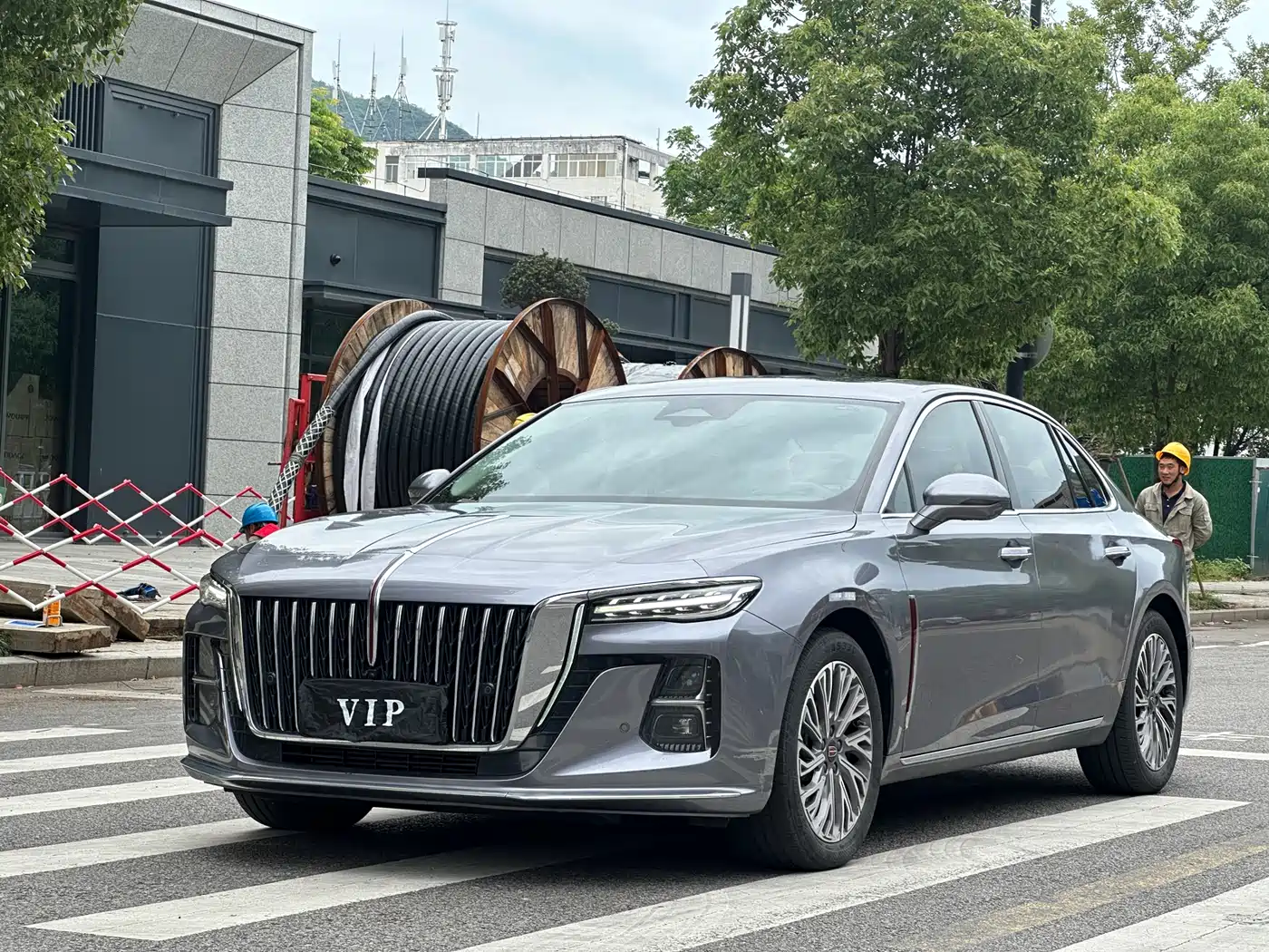 Hongqi H5 2023 2.0T Auto Smart Connect Flag Comfort