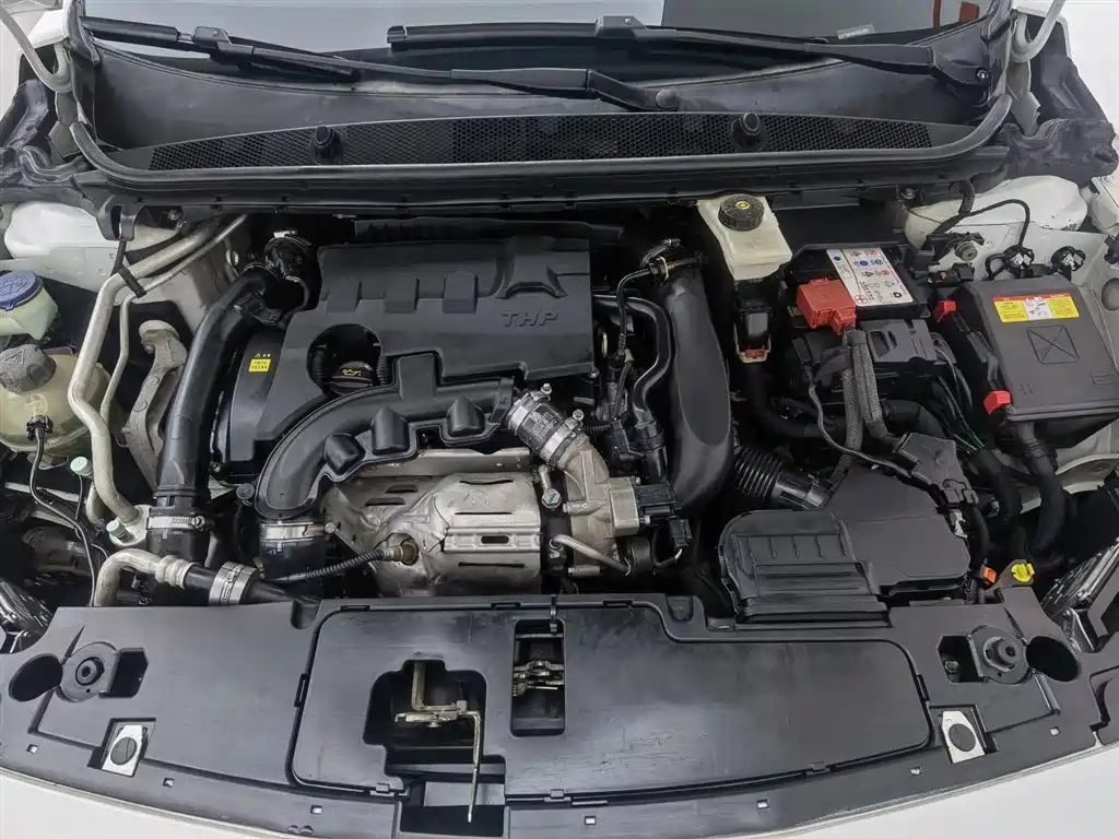 Peugeot 408 2014 1.6T Automatic Supreme Edition фото 6