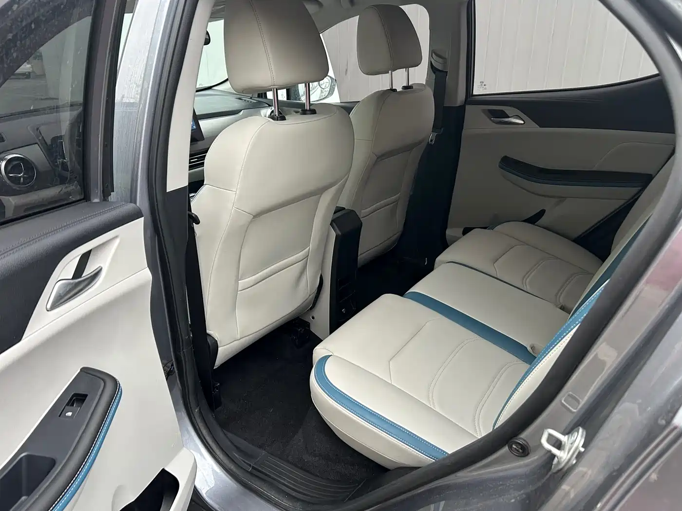 BYD Yuan Pro 2023 401KM Luxury фото 9