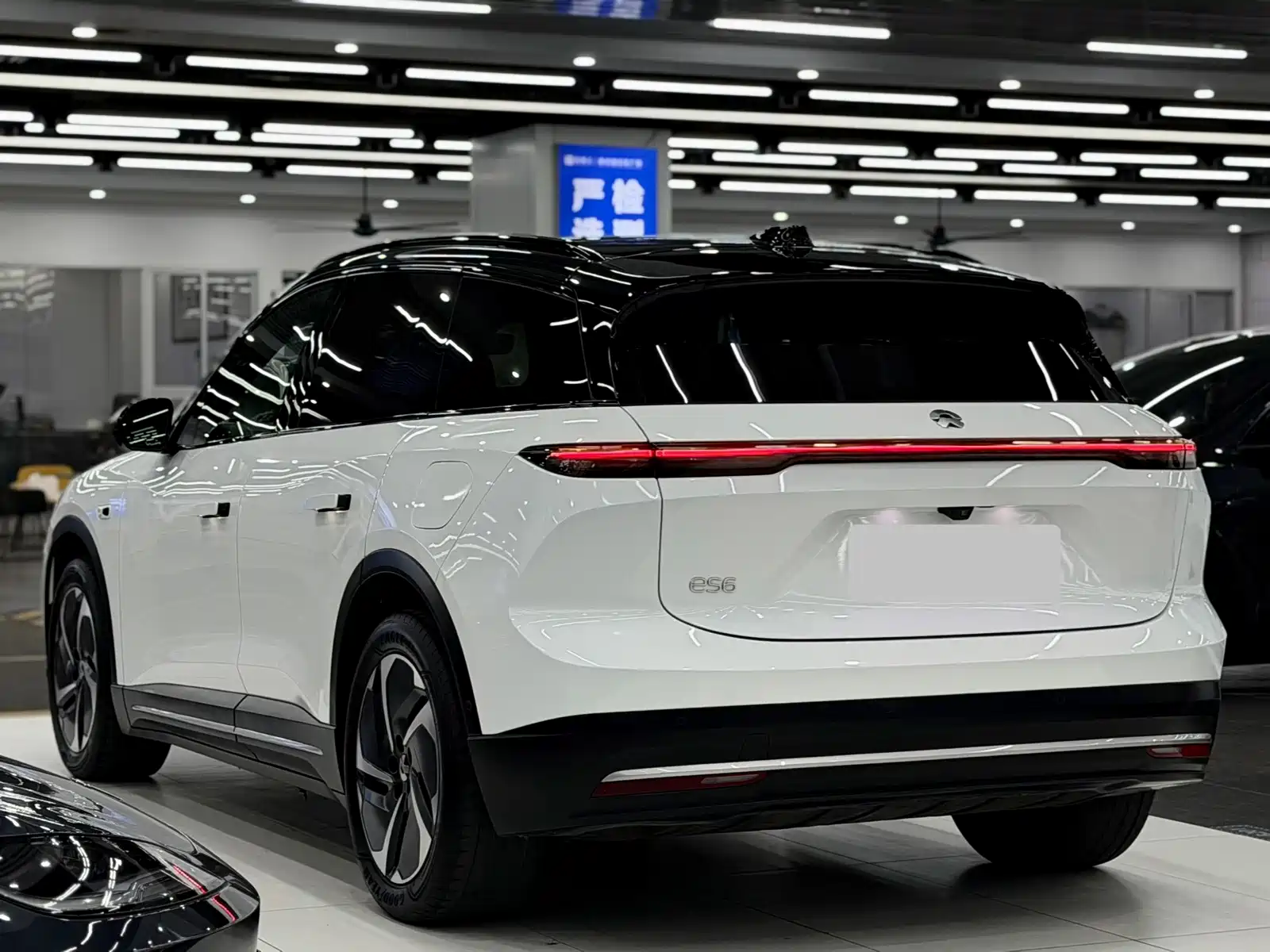 Фото 4 - NIO ES6