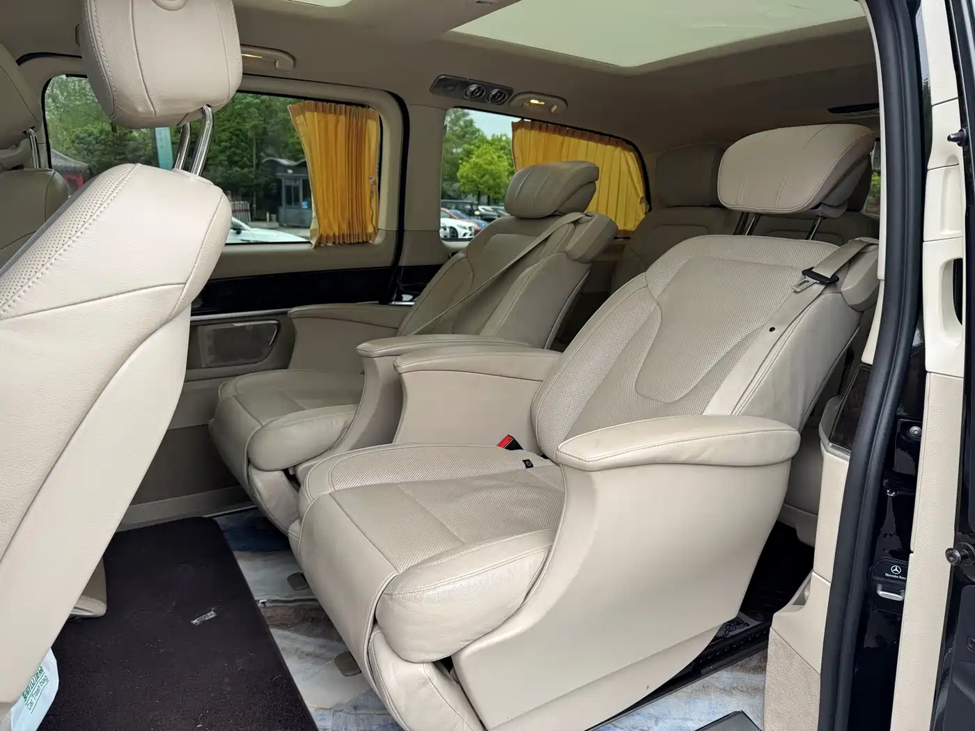 Mercedes-Benz V-Class 2018 V 260 Premium Edition China V фото 13