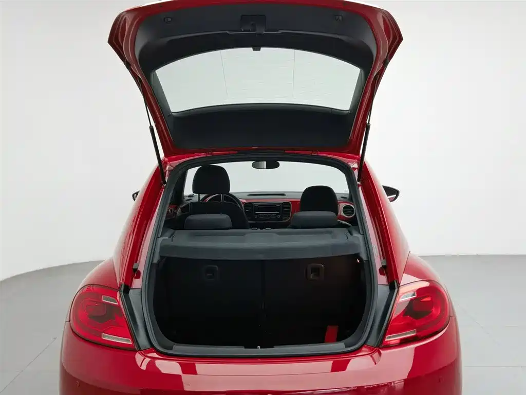 Volkswagen Beetle 2015 180TSI фото 16