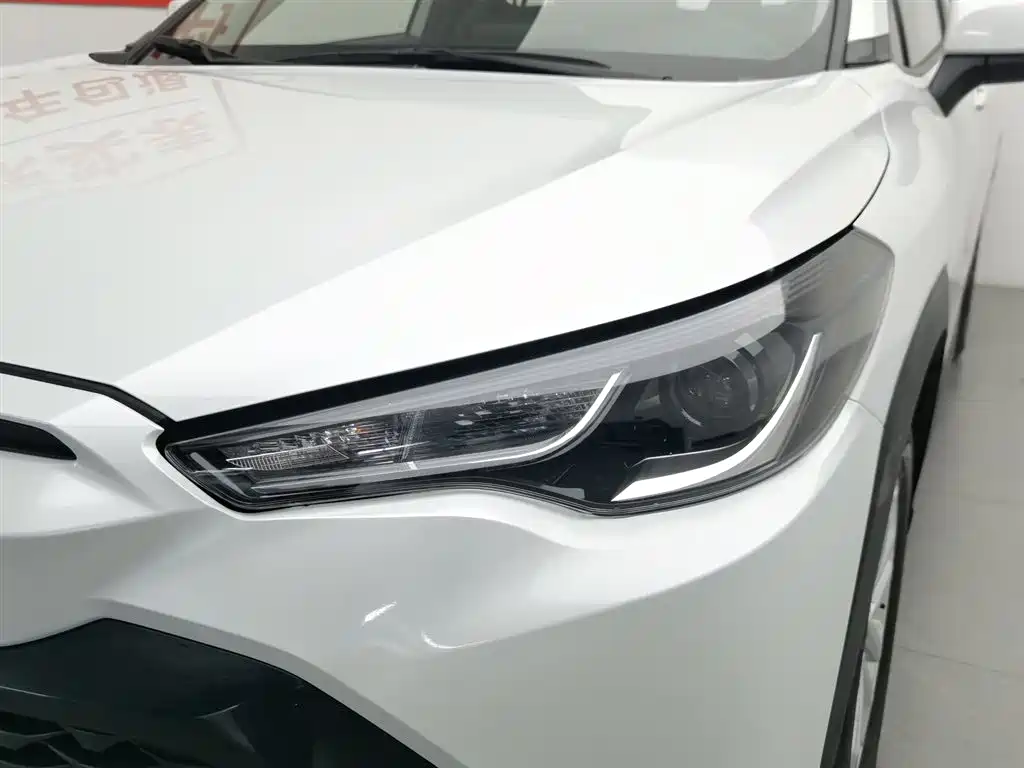Toyota Frontlander 2022 2.0L CVT Elite фото 7