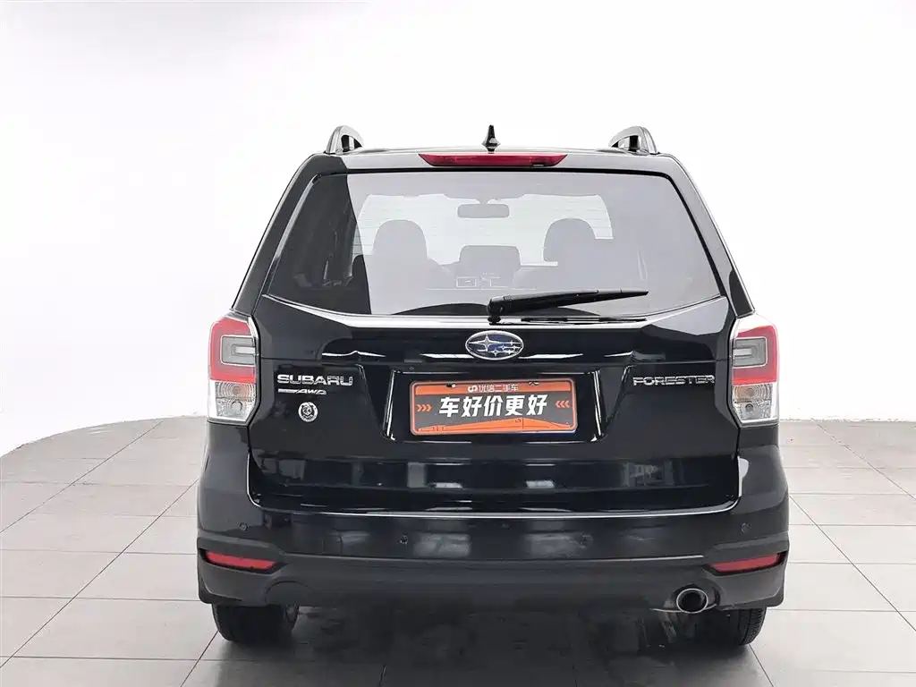 Subaru Forester 2016 2.5i Luxury Navigation Edition фото 4