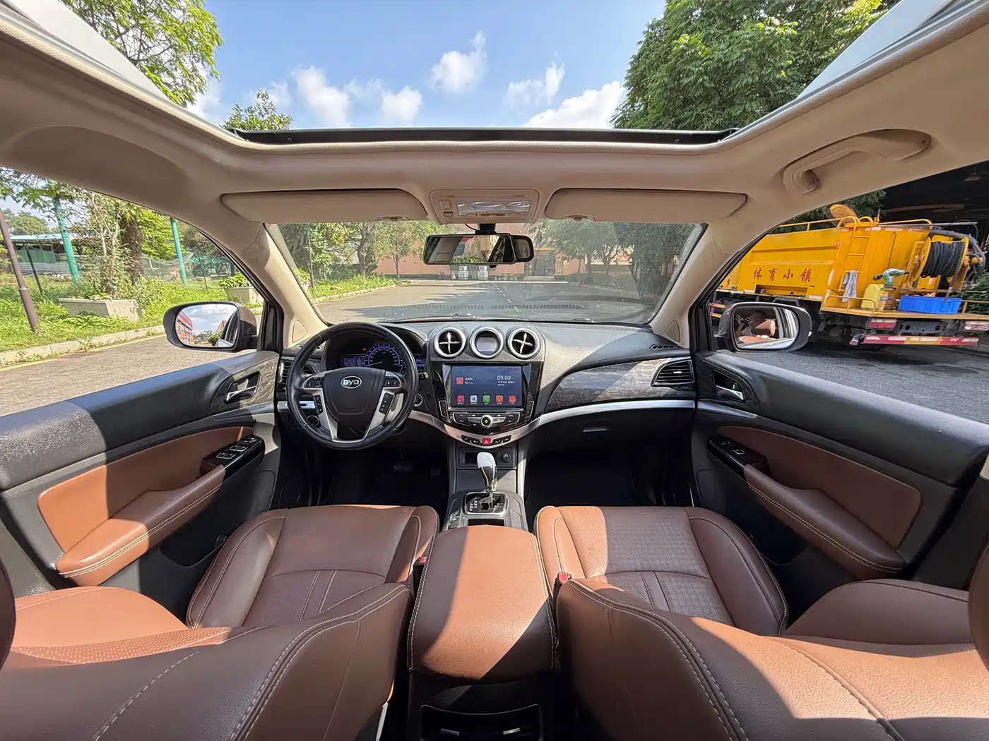 BYD S7 2017 2.0T Automatic Luxury Model фото 15