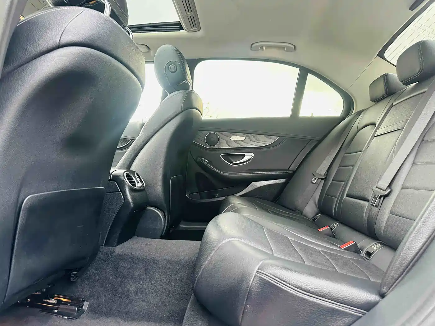 Mercedes-Benz C-Class 2015 Facelift C 180 L Sport фото 11