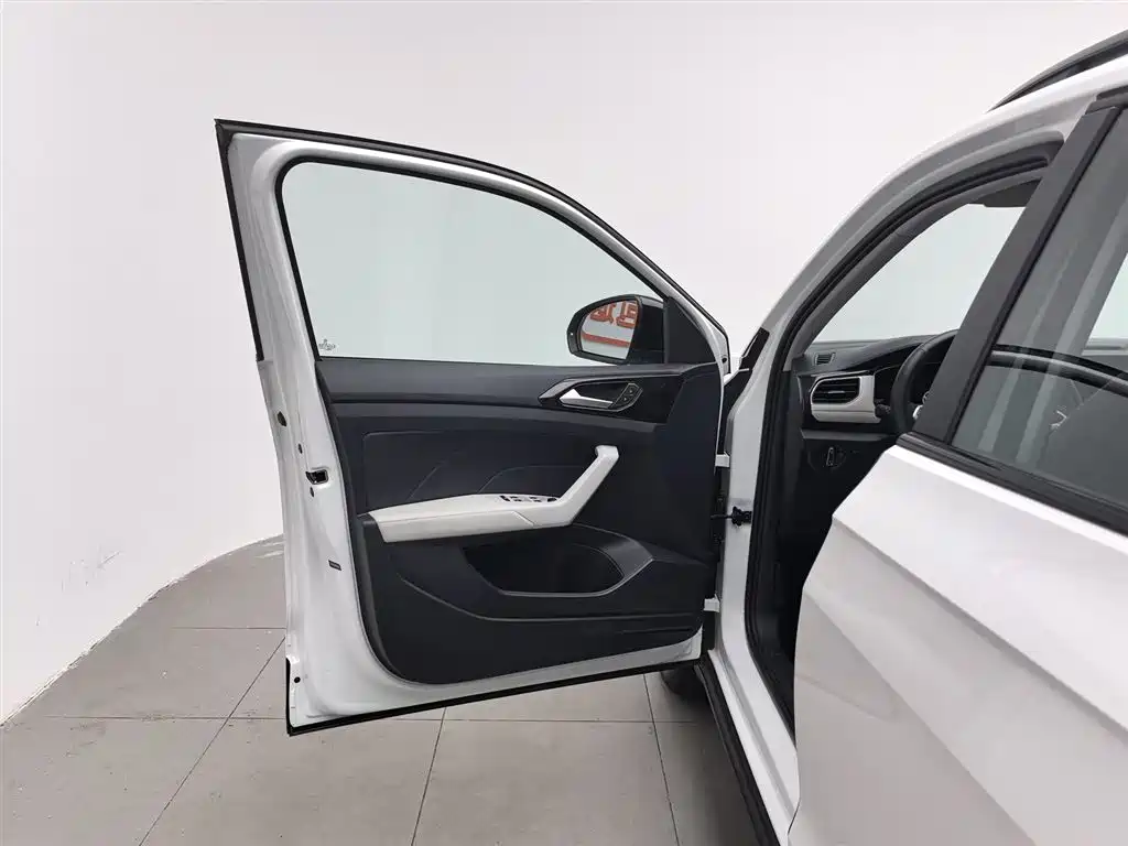 Volkswagen Tharu 2025 Model Rising Star 300TSI Aspiration Edition фото 8