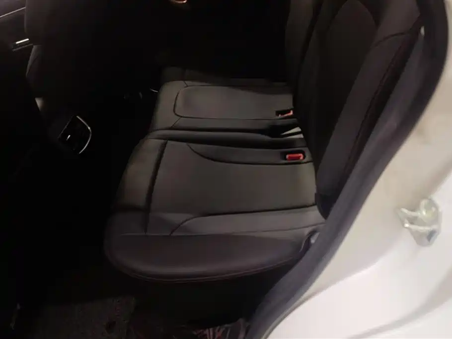 Haval M6 2019 1.5T DCT 2WD Elite Version China V фото 11