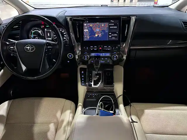 Toyota Vellfire 2020 Twin Engine 2.5L HV Premium Edition — фото 4