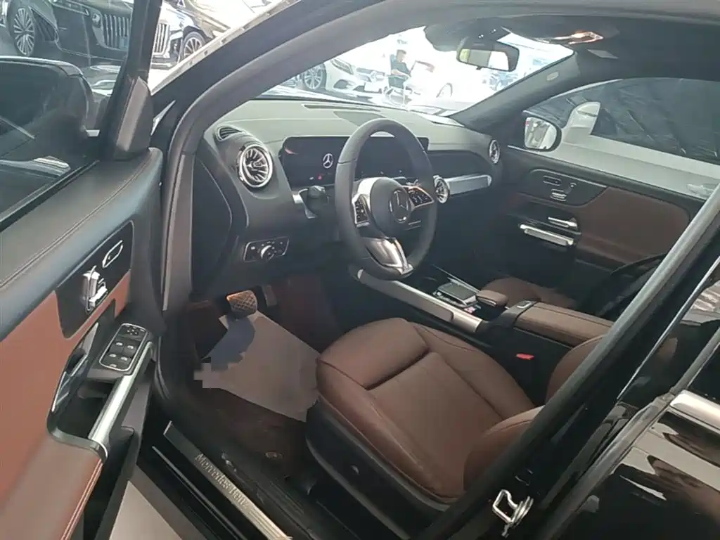 Mercedes-Benz GLB 2024 GLB 220 Fashion фото 16