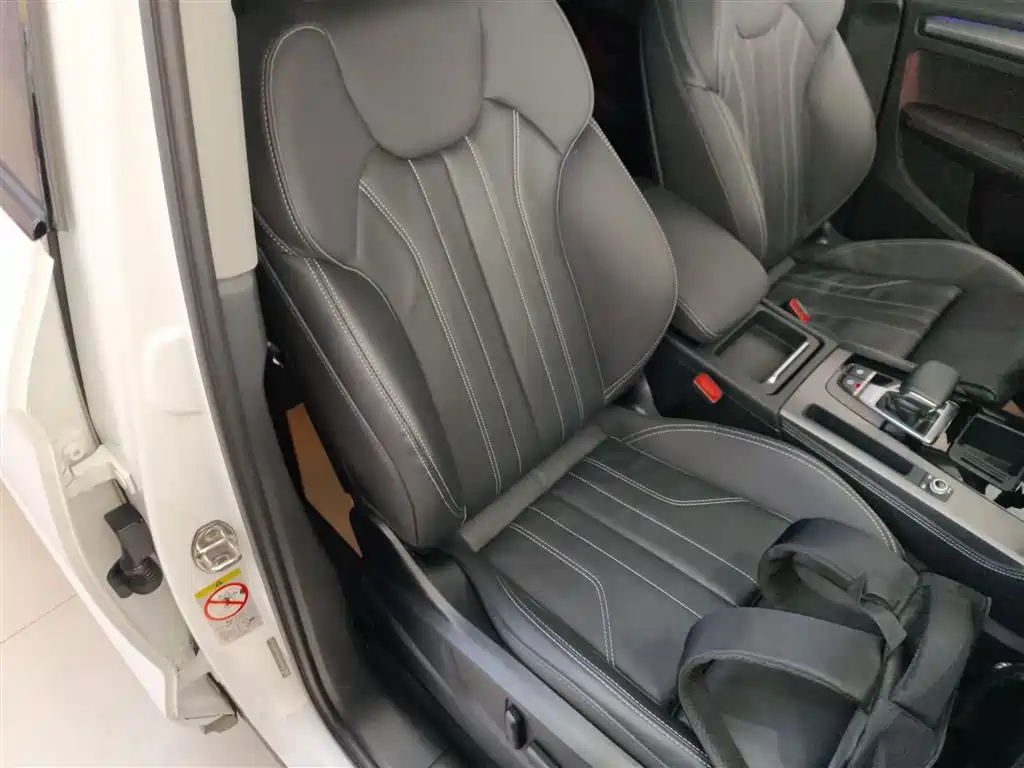 Audi Q5L 2022 Facelift 40T Luxury Dynamic фото 20