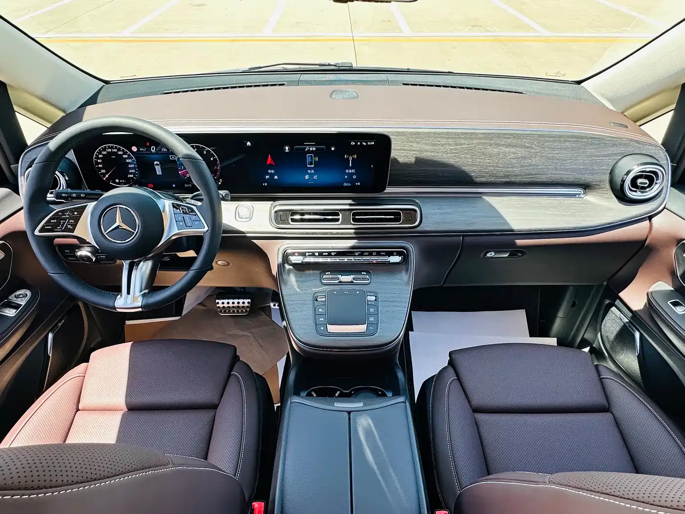 Mercedes-Benz V-Class 2024 V 300 L Long Wheelbase Luxury Edition фото 34