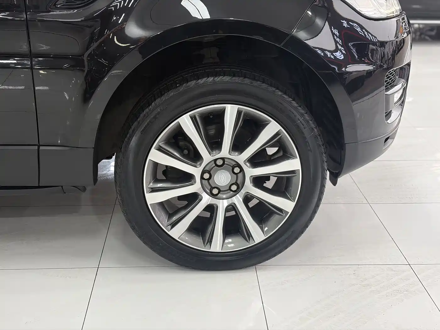 Land Rover Range Rover Sport 2017 3.0 SC V6 SE фото 13