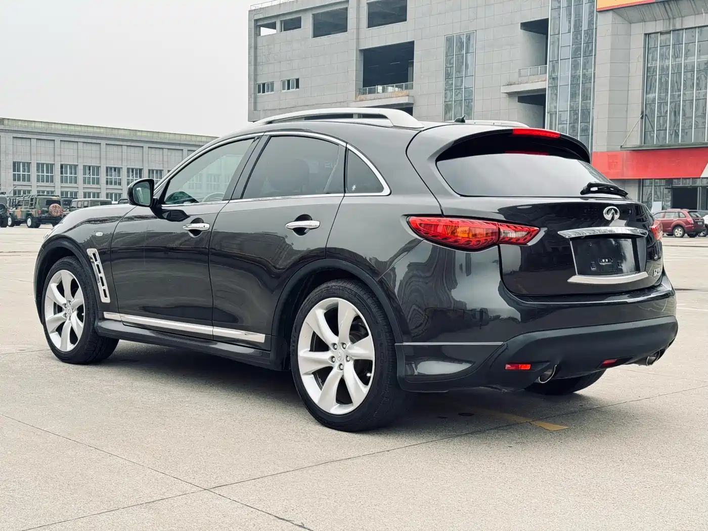 Infiniti FX 2011 2011 FX35 Premium