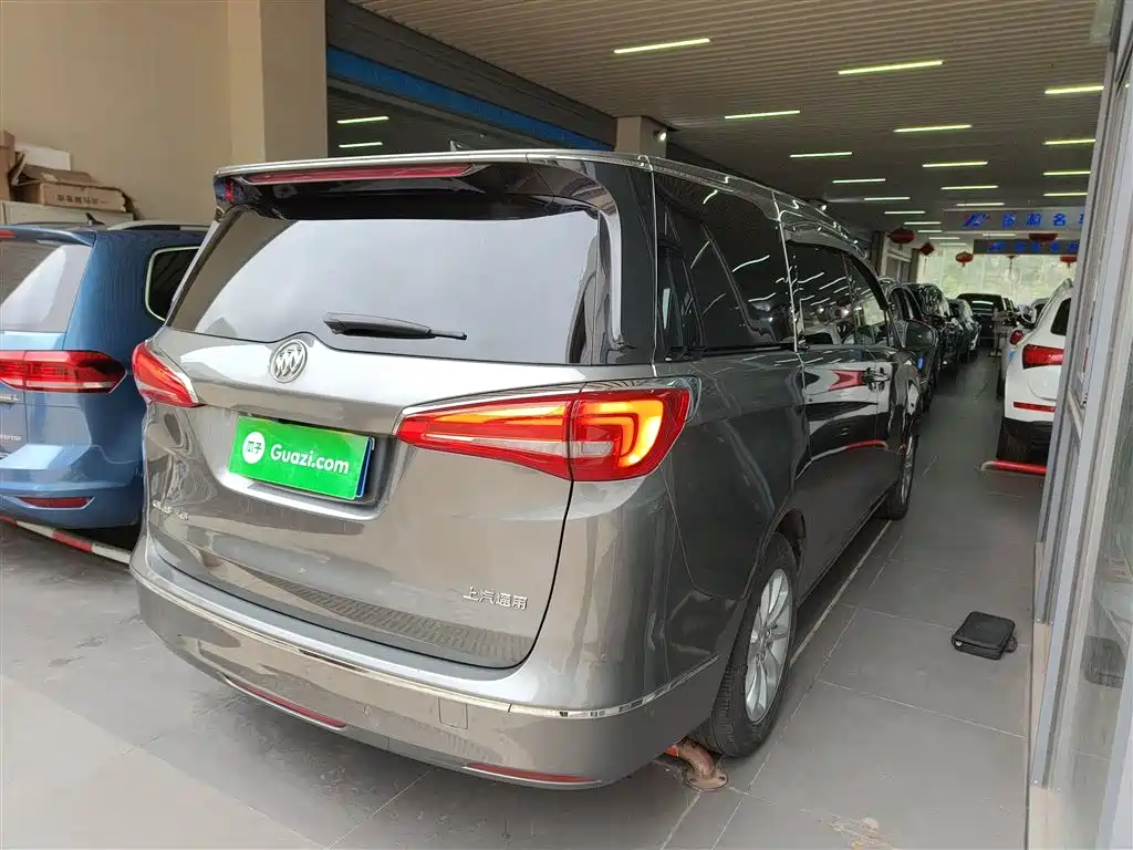 Buick GL8 2018 ES 28T Premium Type China VI фото 7