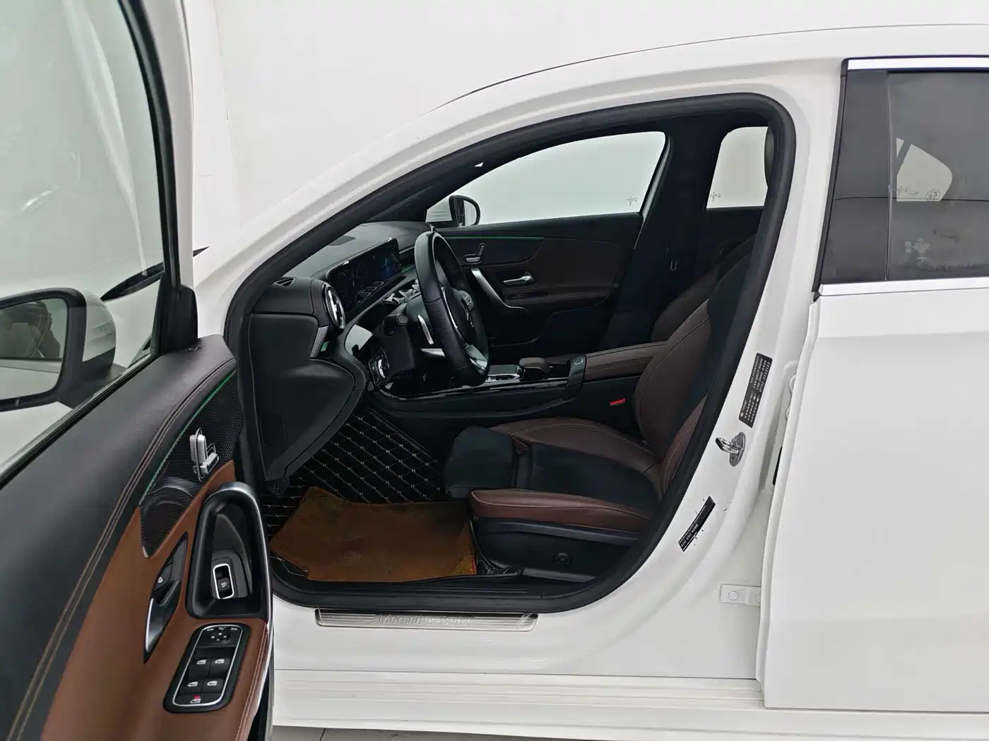Mercedes-Benz A-Class 2020 A 200 L Sport Sedan фото 6