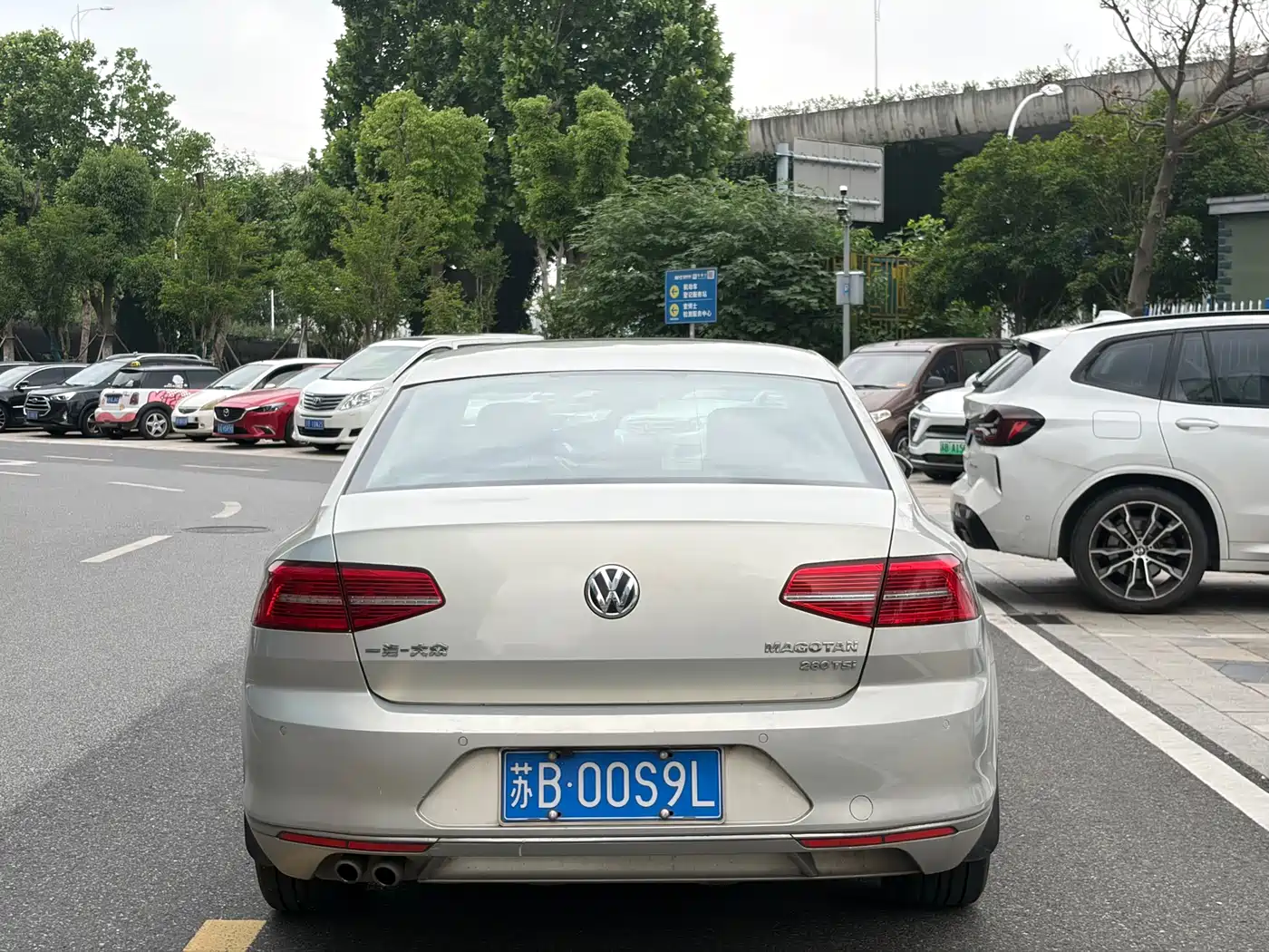 Volkswagen Magotan 2018 280TSI DSG Leading фото 5