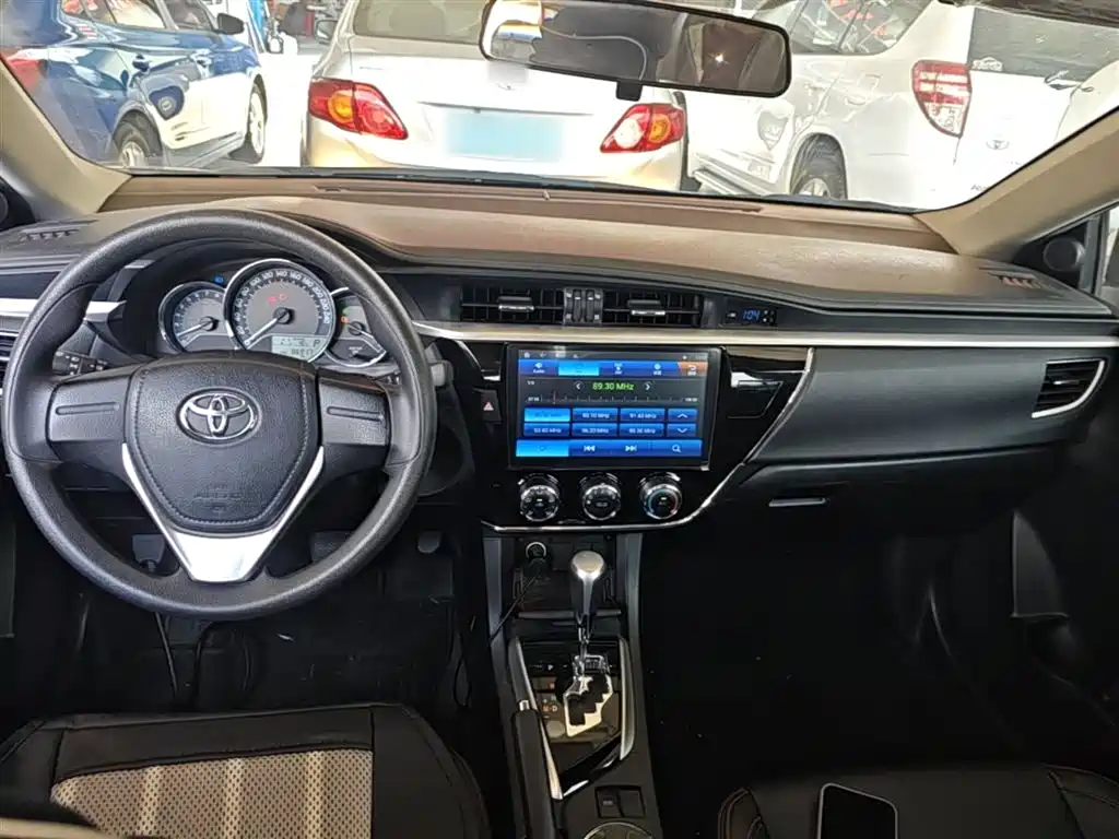 Toyota Corolla 2017 Facelift 1.6L S-CVT GL фото 10