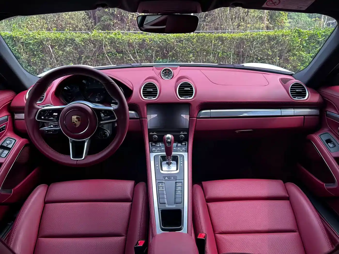 PORSCHE 718