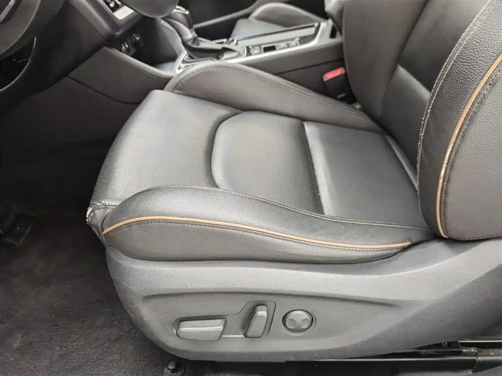 Hyundai Sonata 2018 1.6T GLS Smart China V фото 20
