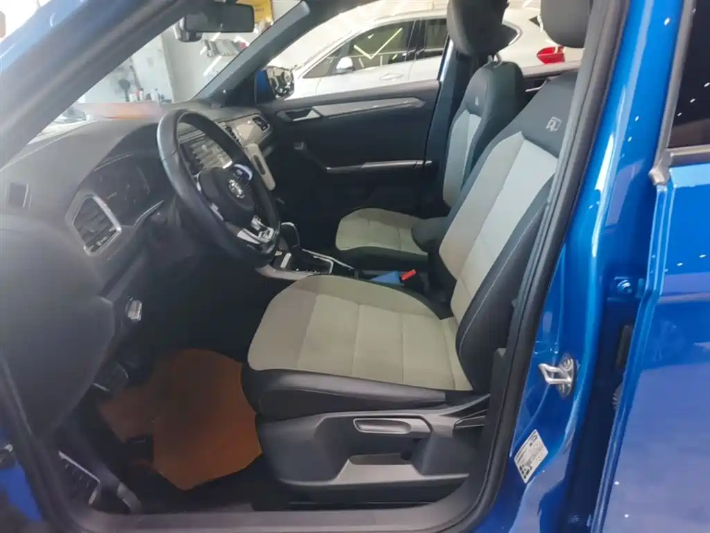 Volkswagen T-ROC 2020 280TSI DSG 2WD R-Line Pro фото 15