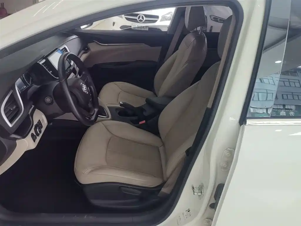 Buick Excelle 2017 15N Automatic Elite фото 15