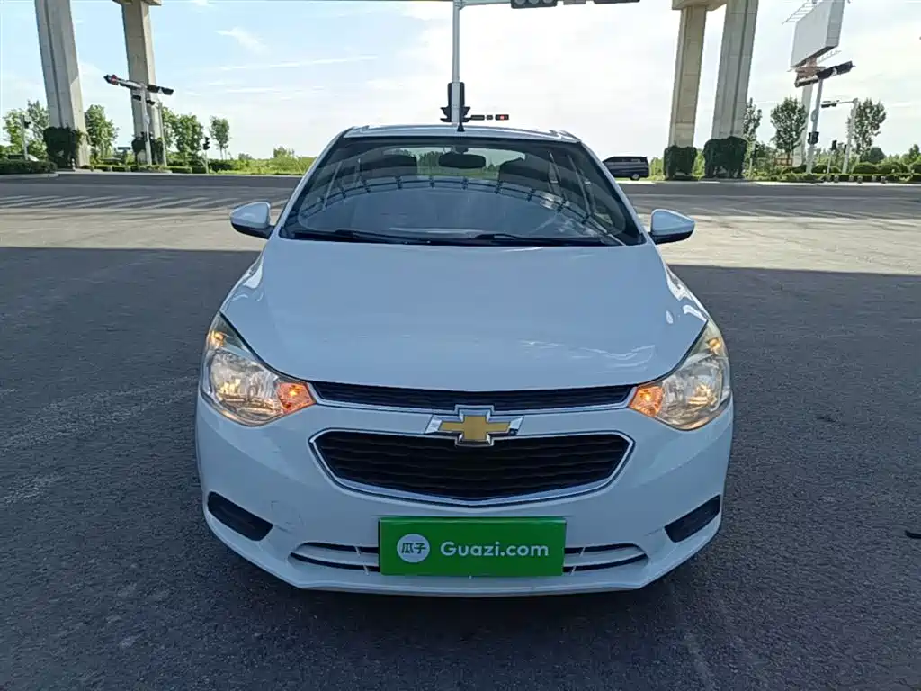 Chevrolet Sail 2015 Sail 3 1.5L Manual Ideal Sunroof Edition фото 3