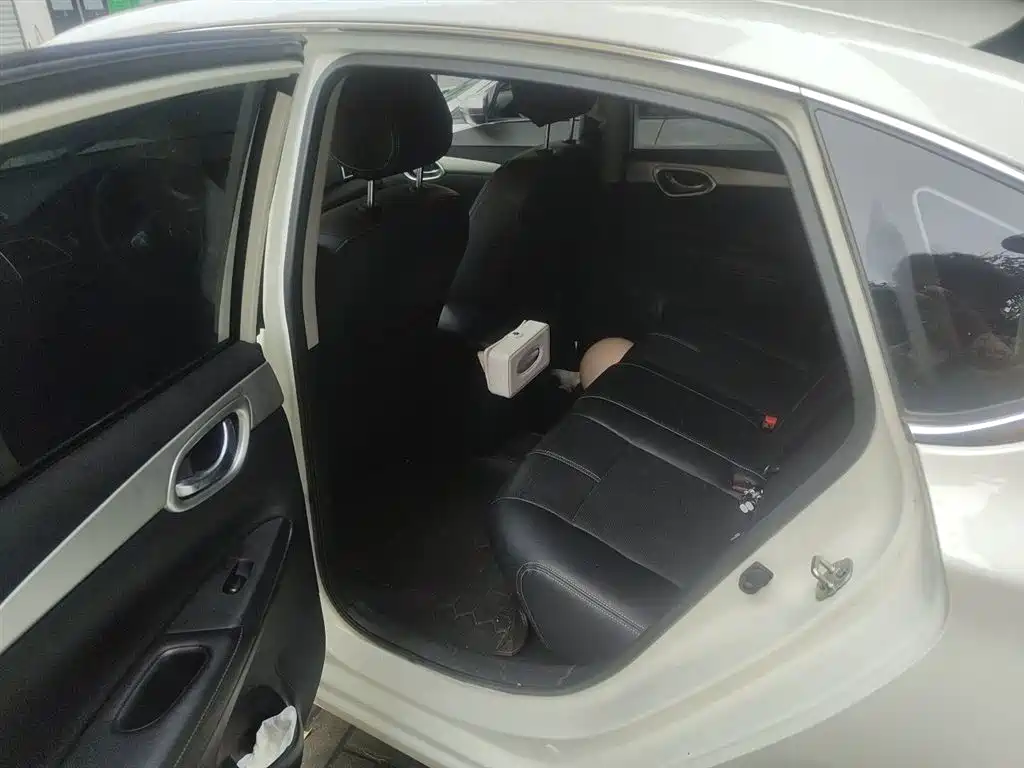 Nissan SYLPHY, миниатюра 15