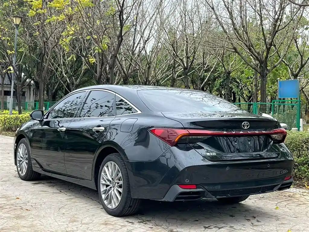 Toyota Avalon 2024 2.0L Luxury Edition фото 23