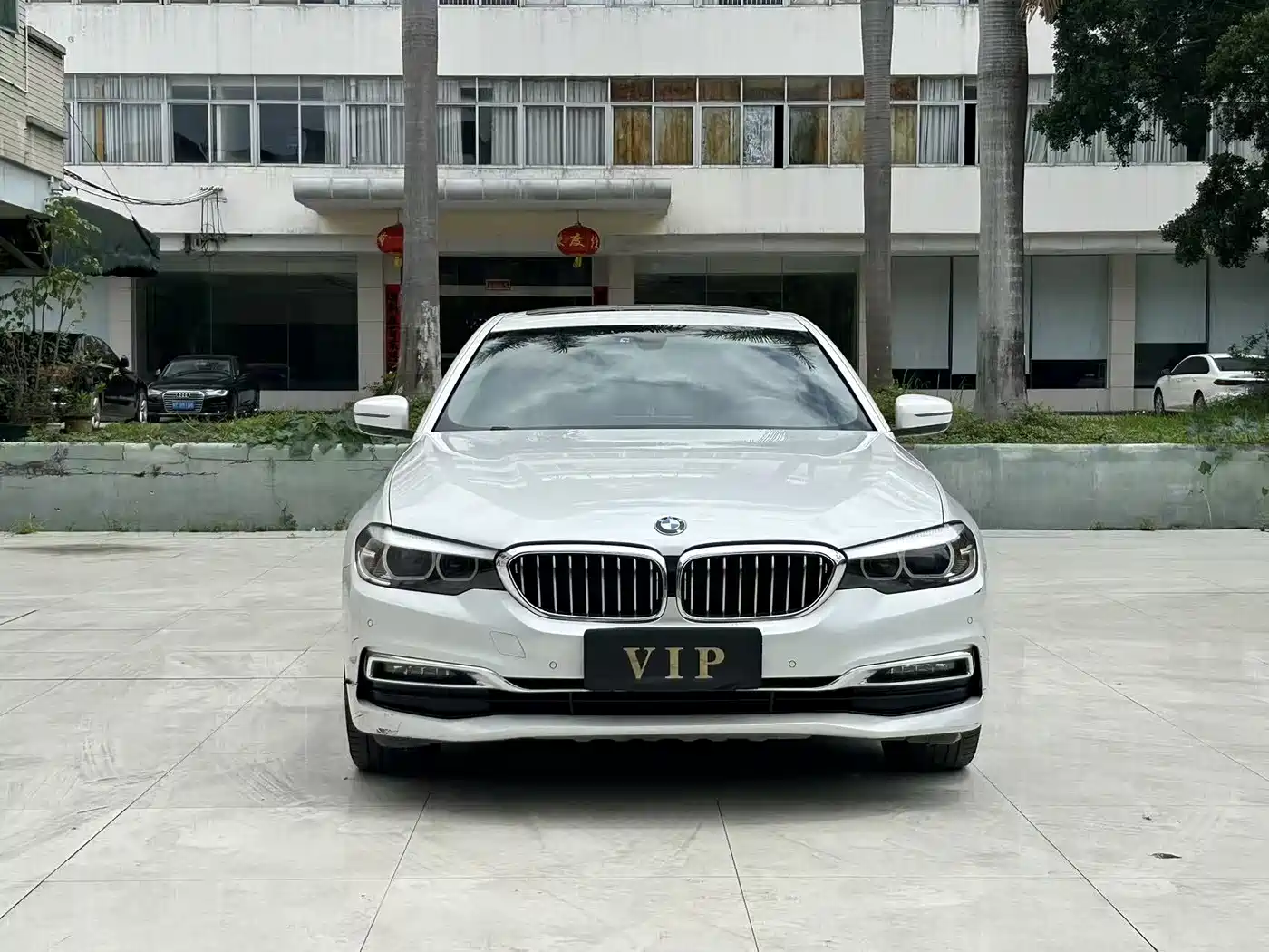 BMW 5 Series 2019 525Li Luxury Package фото 3