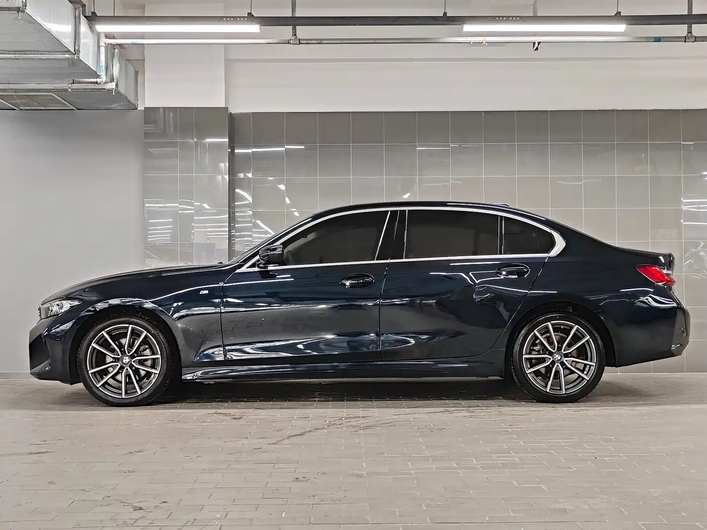 BMW 3 Series 2024 325Li M Sport Package фото 3