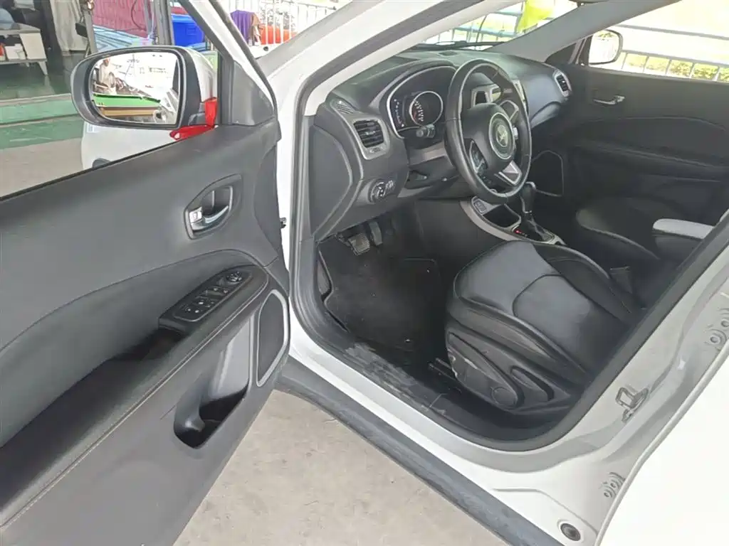 Jeep Compass 2019 2019 200T Auto Family-Connected Large Screen Edition