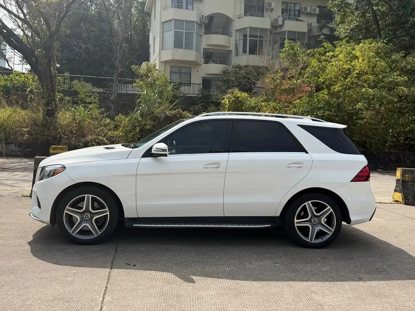 Mercedes-Benz GLE 2018 GLE 400 4MATIC Ultimate Edition фото 15