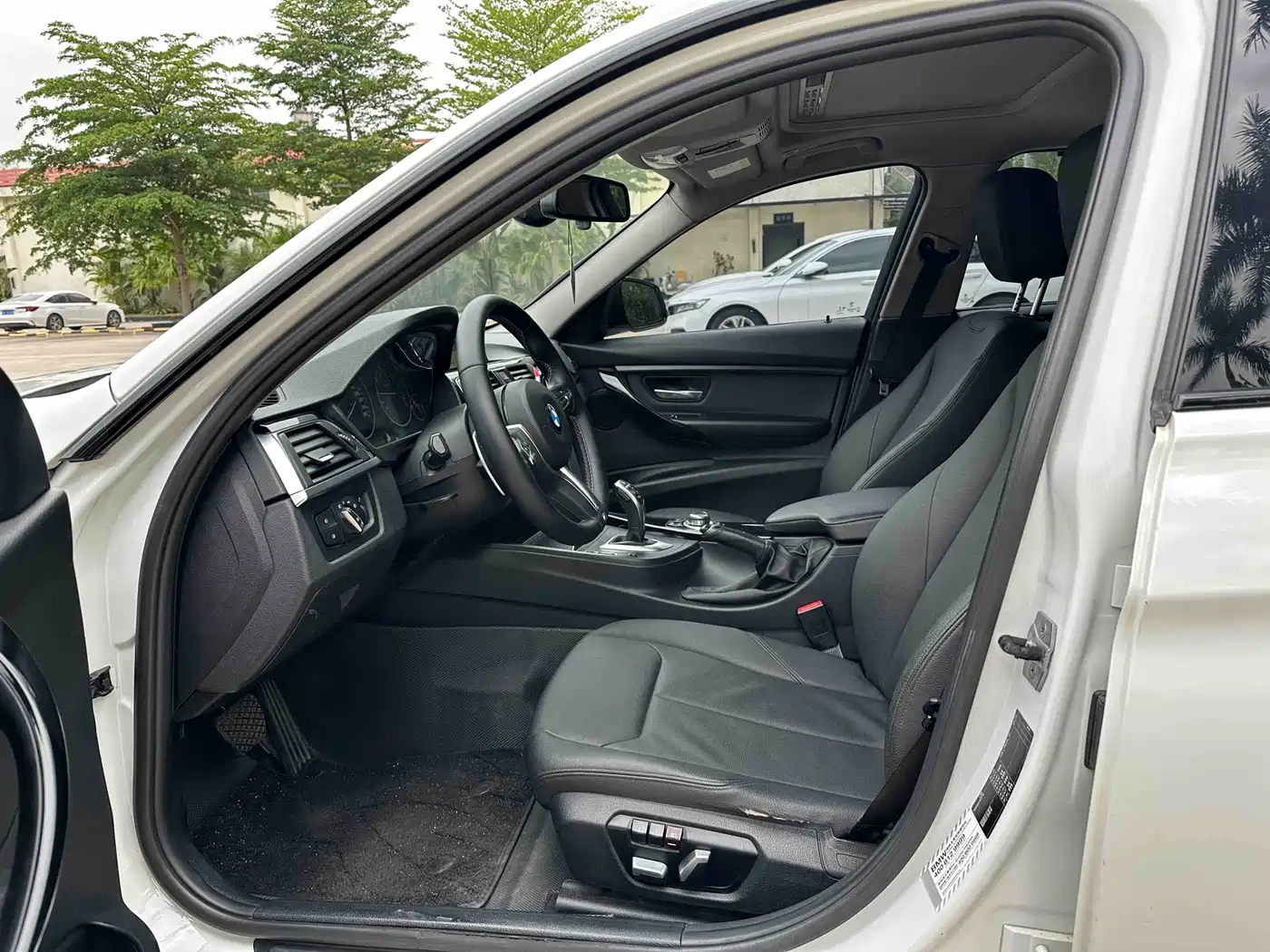 BMW 3 Series 2017 320Li M Sport фото 7