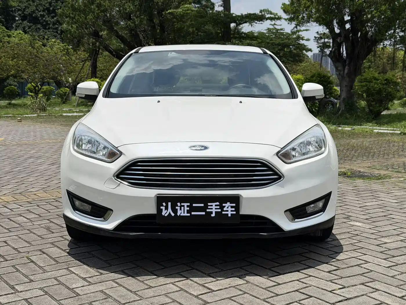Фото 2 - Ford Focus