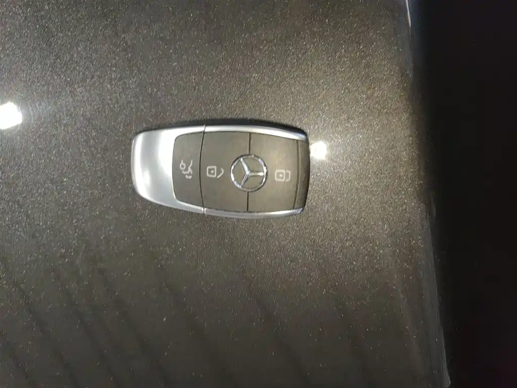 MERCEDES-BENZ GLC AMG