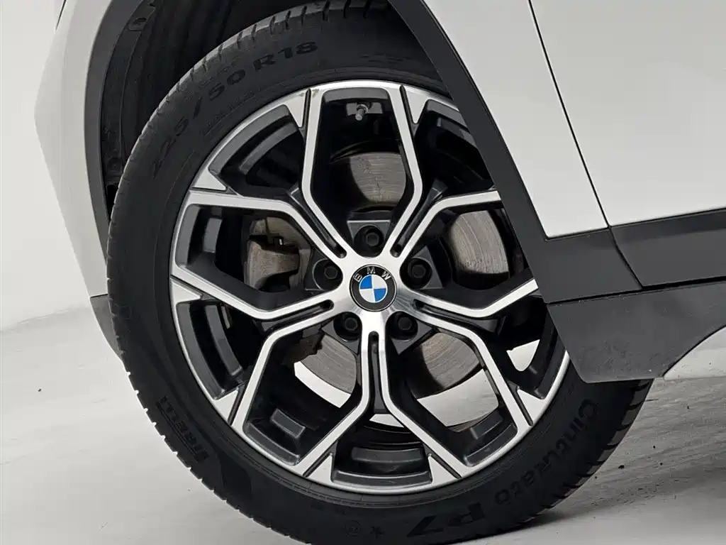 BMW X1 2022 sDrive20Li Fashion фото 11
