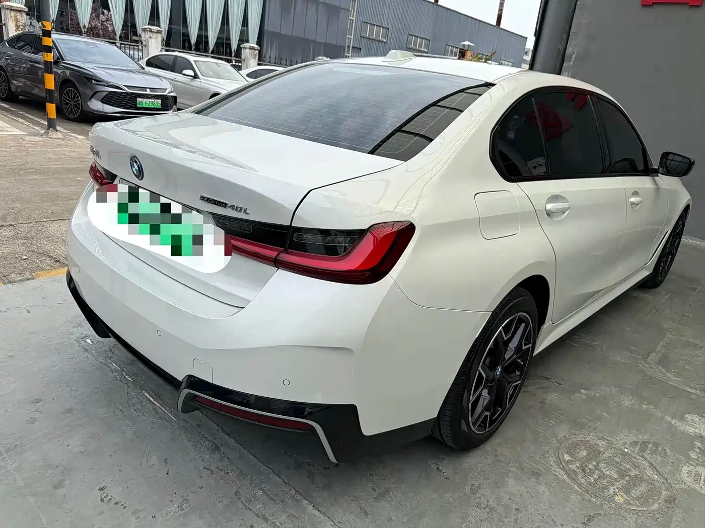 BMW i3 2024 eDrive 40 L Night Sport Package фото 18