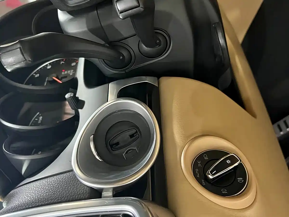 Porsche Cayenne 2015 Cayenne 3.0T фото 4