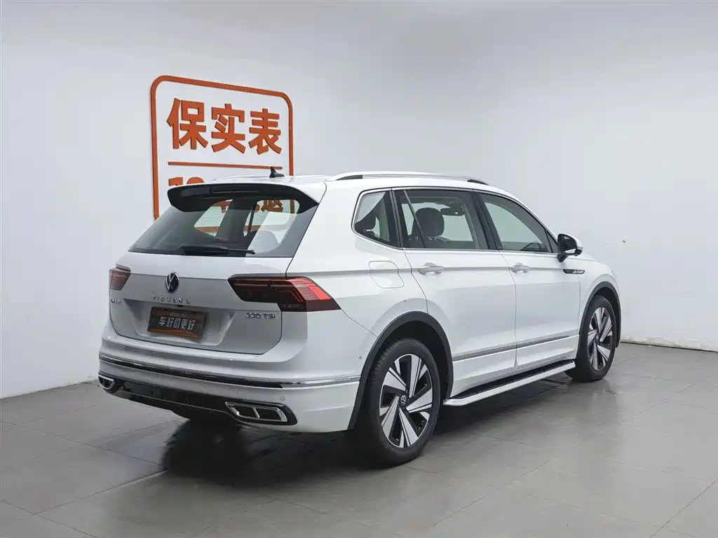 Volkswagen Tiguan L 2023 Facelift 330TSI Auto FWD R-Line Premium фото 2