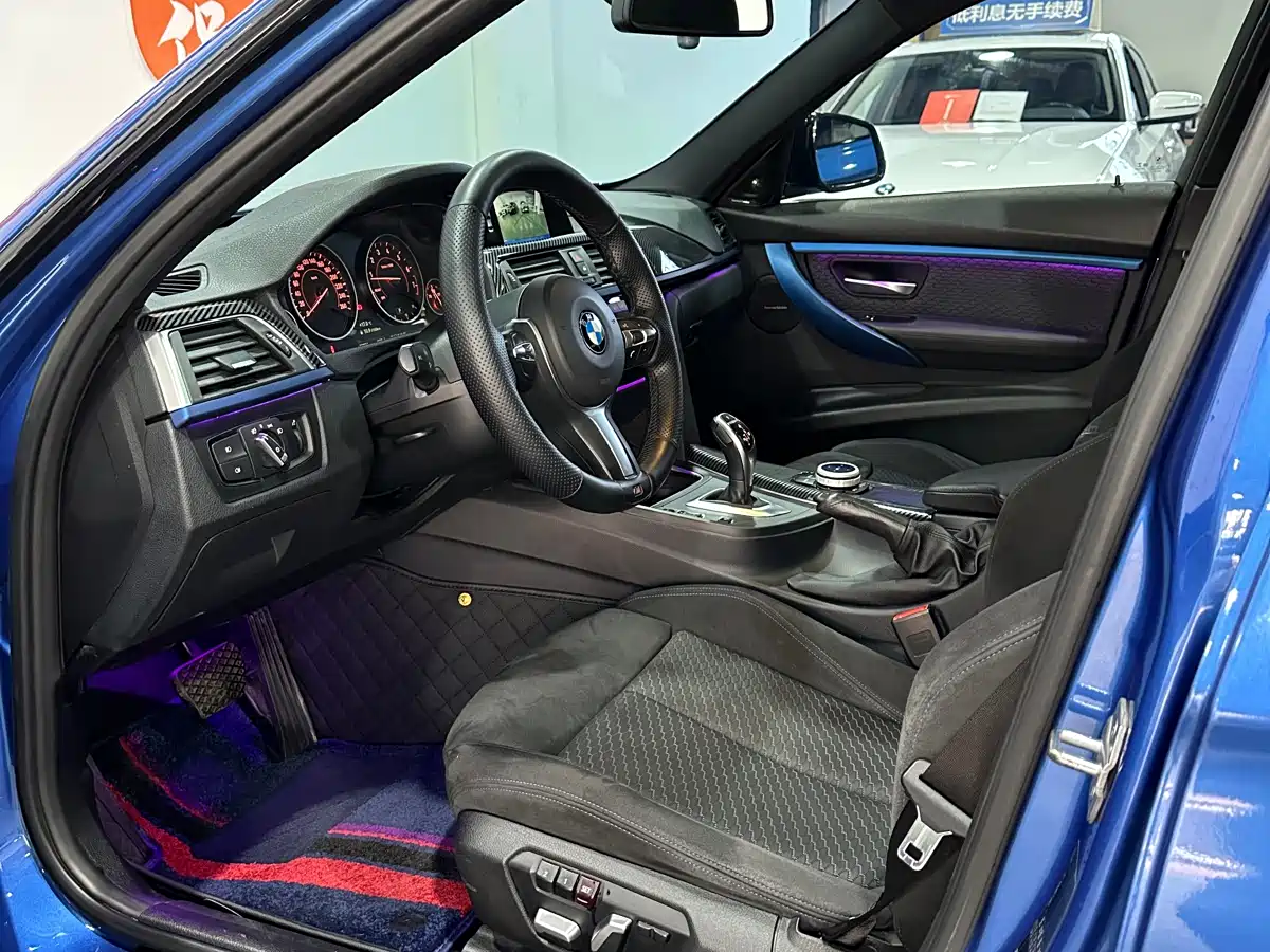 BMW 3 Series 2018 320i M Sport Package фото 9