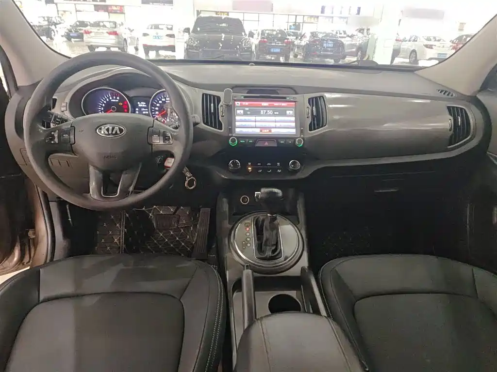 Kia Sportage 2015 2.0L Automatic 2WD GL фото 10