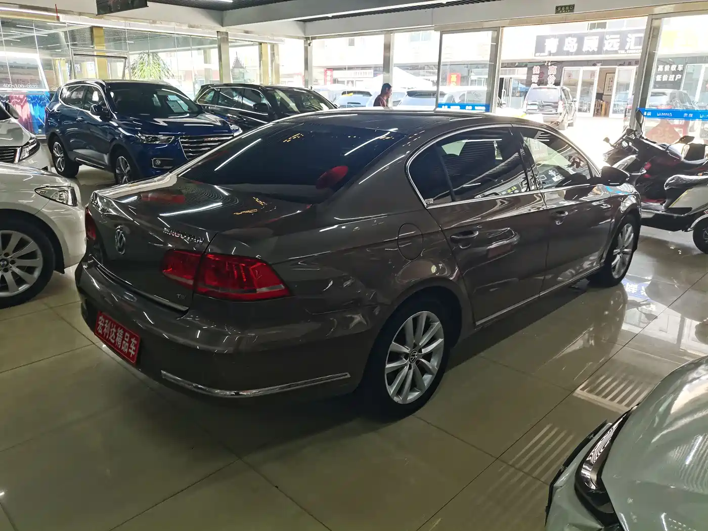 Volkswagen Magotan 2013 1.8TSI Premium фото 12