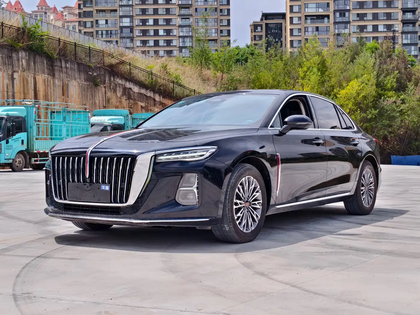 Hongqi H5 2023 2.0T Auto Smart Connect Flag Enjoy