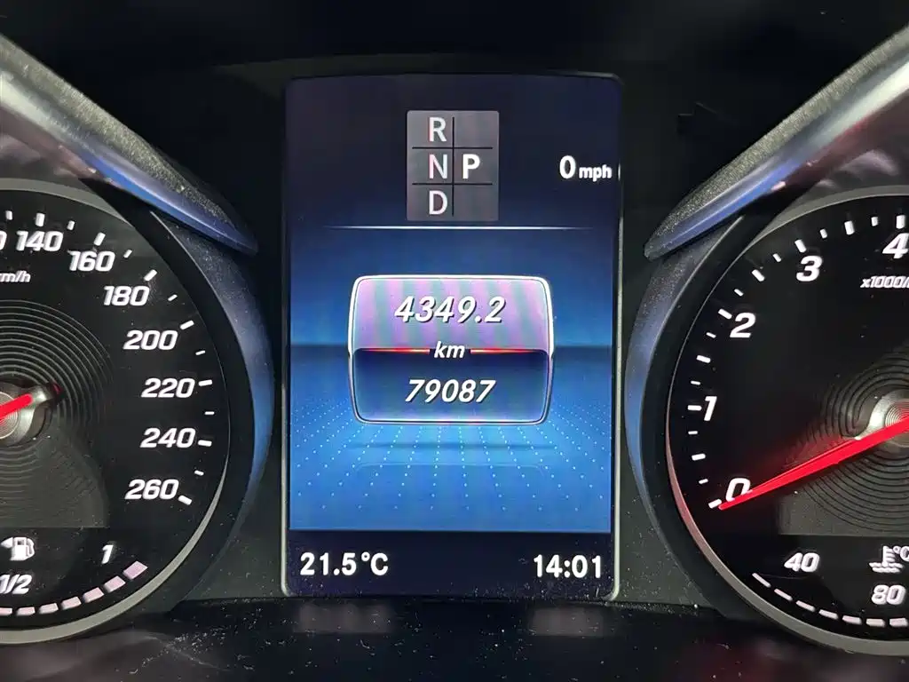 Mercedes-Benz V-Class 2022 V 260 Pilot Edition фото 11