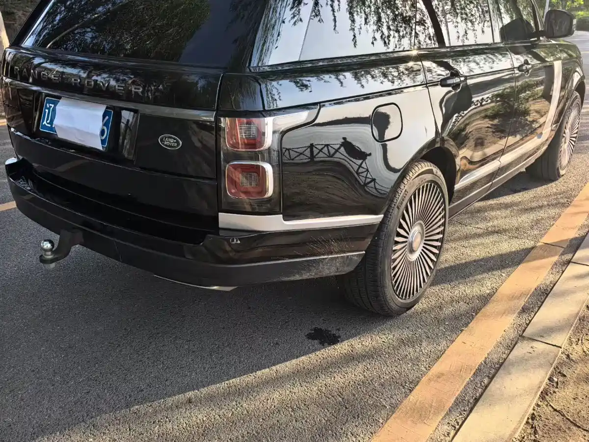 Land Rover Range Rover 2020 3.0 L6 Shengshi Edition фото 9