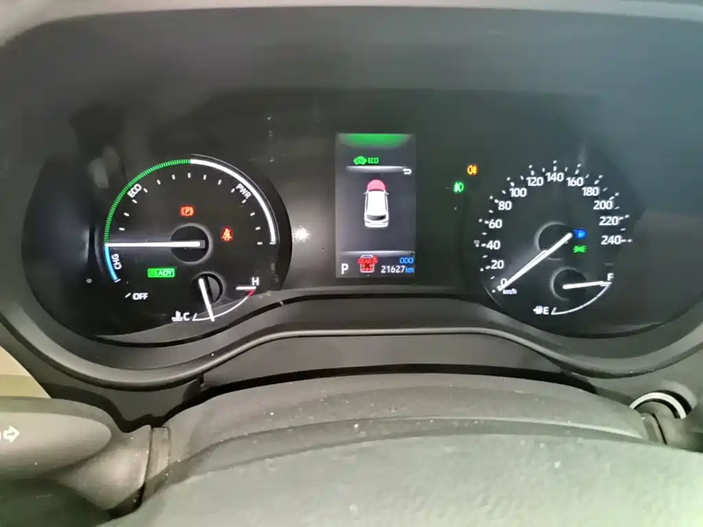 Toyota Sienna 2025 2024 2.5L Hybrid 4WD Premium Edition