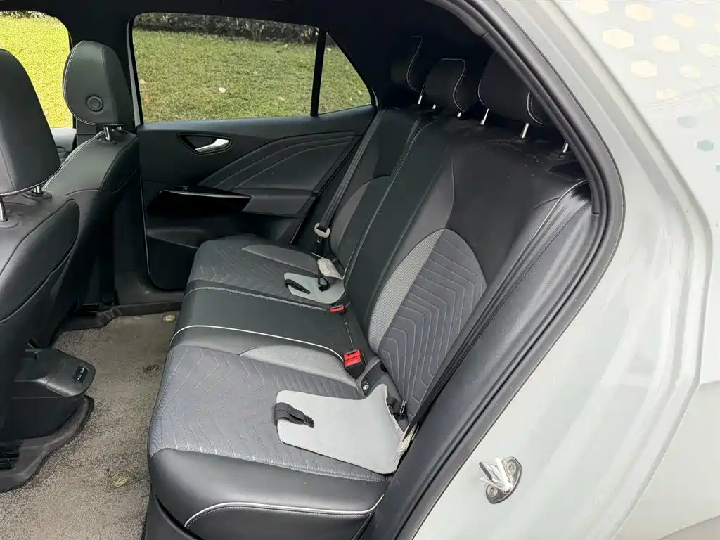 Volkswagen ID.3 2025 Smart Outstanding Edition фото 10