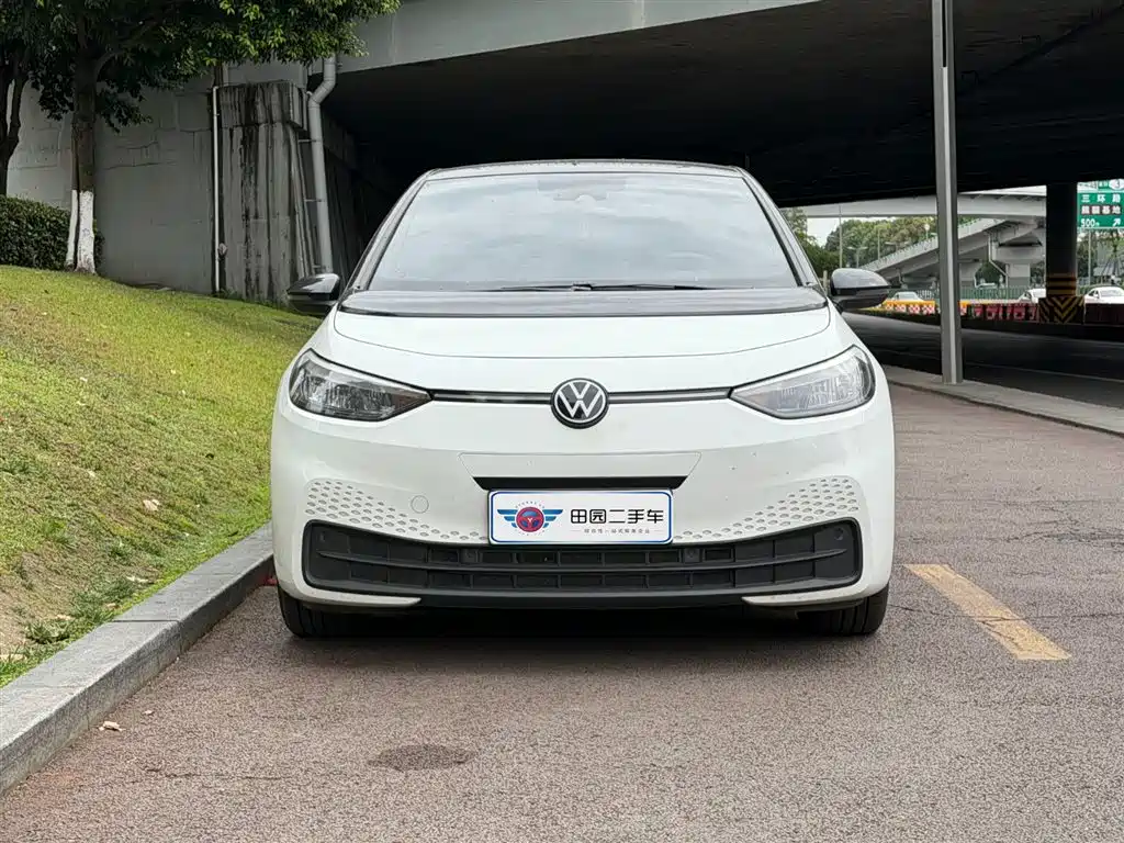 Volkswagen ID.3 2025 Smart Outstanding Edition фото 2